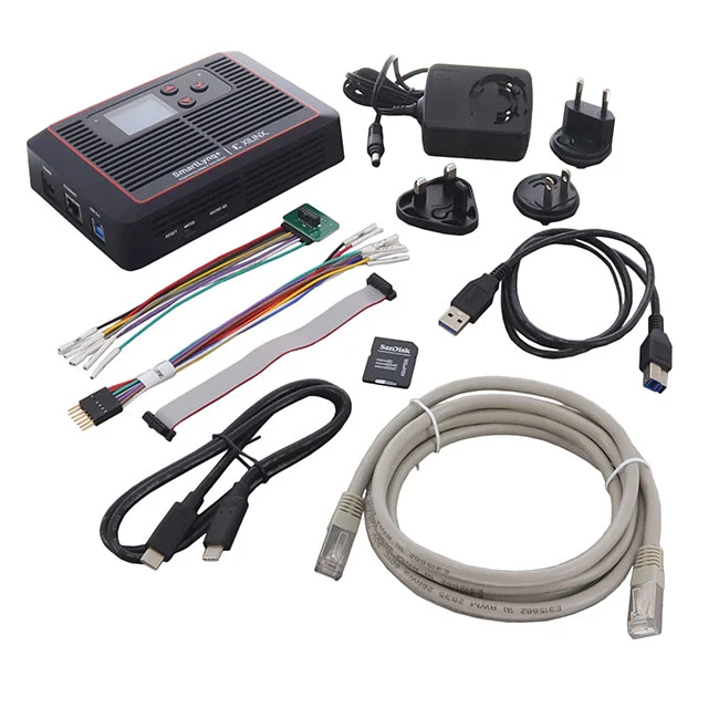 SMARTLYNQ+ VERSAL DATA CABLE