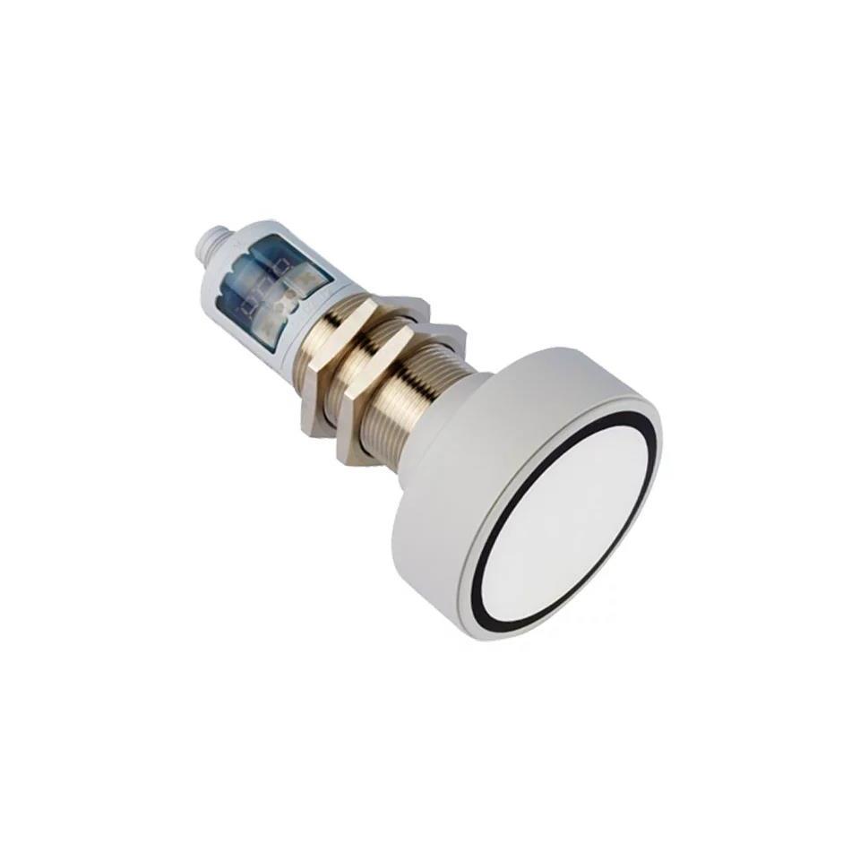 Ultrasonic sensor with switching